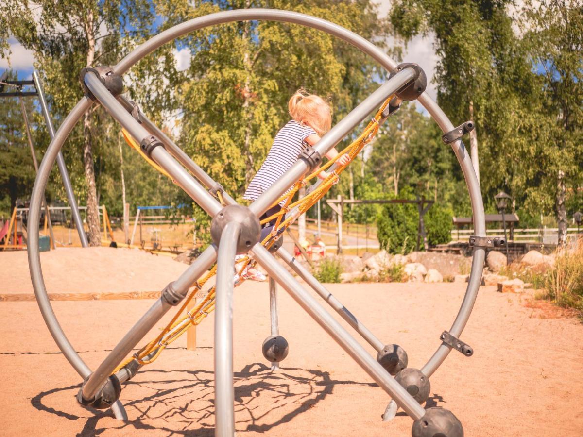 Bjoerkbackens Stugby I Vimmerby Otel Dış mekan fotoğraf