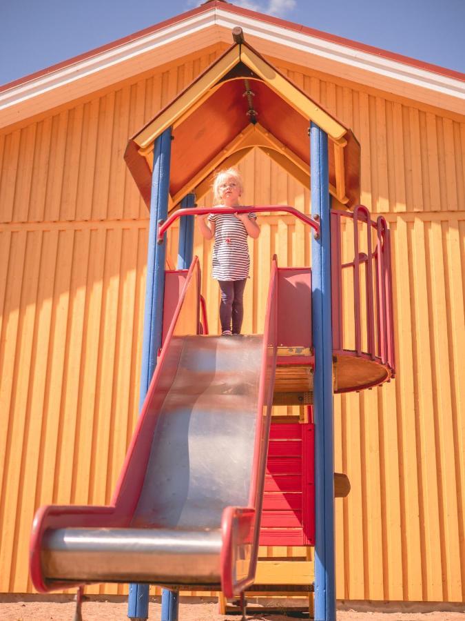 Bjoerkbackens Stugby I Vimmerby Otel Dış mekan fotoğraf