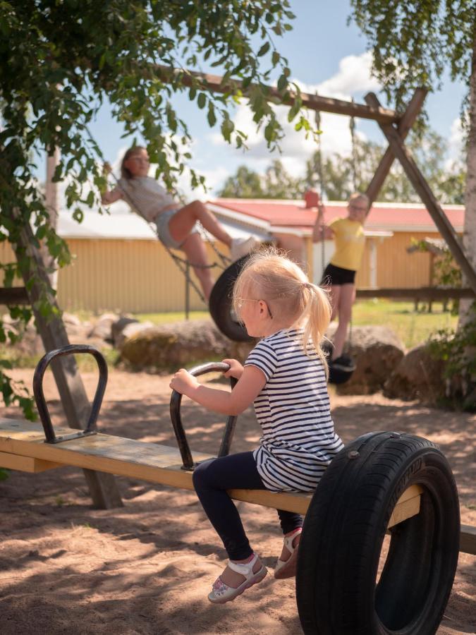 Bjoerkbackens Stugby I Vimmerby Otel Dış mekan fotoğraf