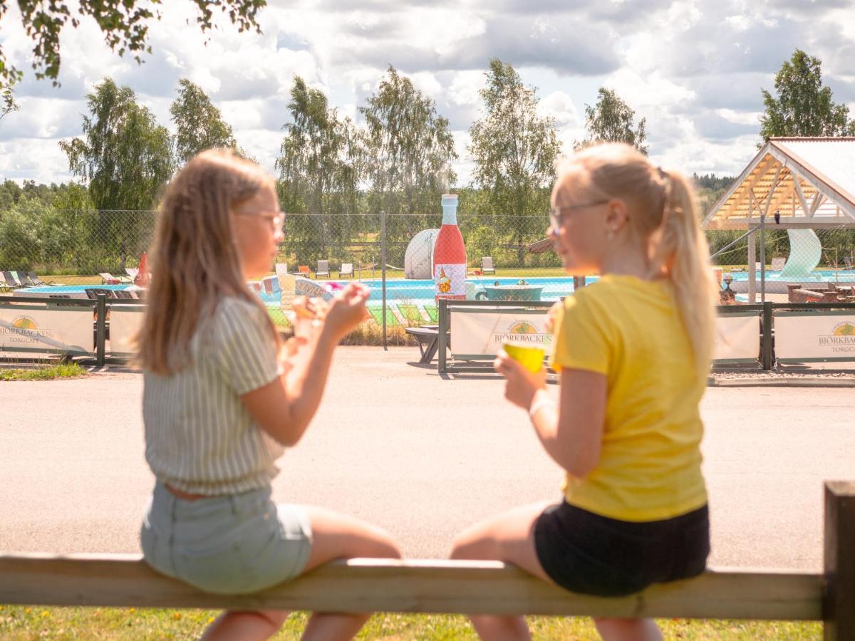 Bjoerkbackens Stugby I Vimmerby Otel Dış mekan fotoğraf