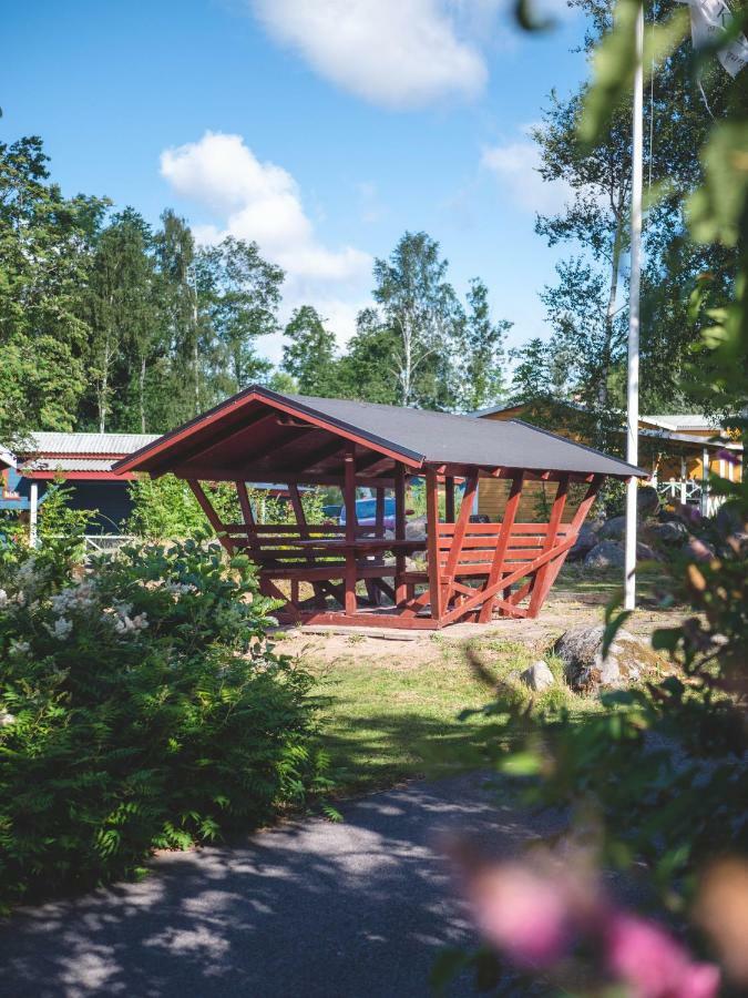 Bjoerkbackens Stugby I Vimmerby Otel Dış mekan fotoğraf