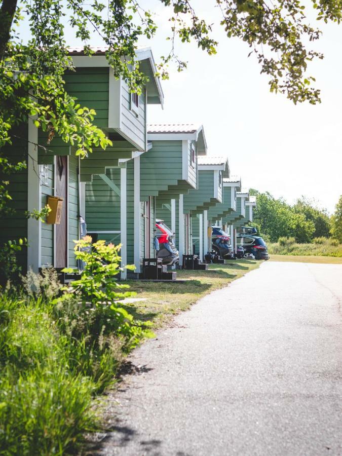 Bjoerkbackens Stugby I Vimmerby Otel Dış mekan fotoğraf